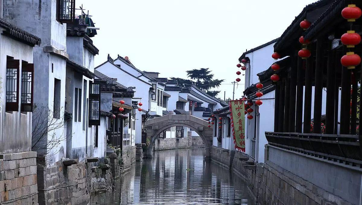江津柏林：204盏路灯点亮群众的心
